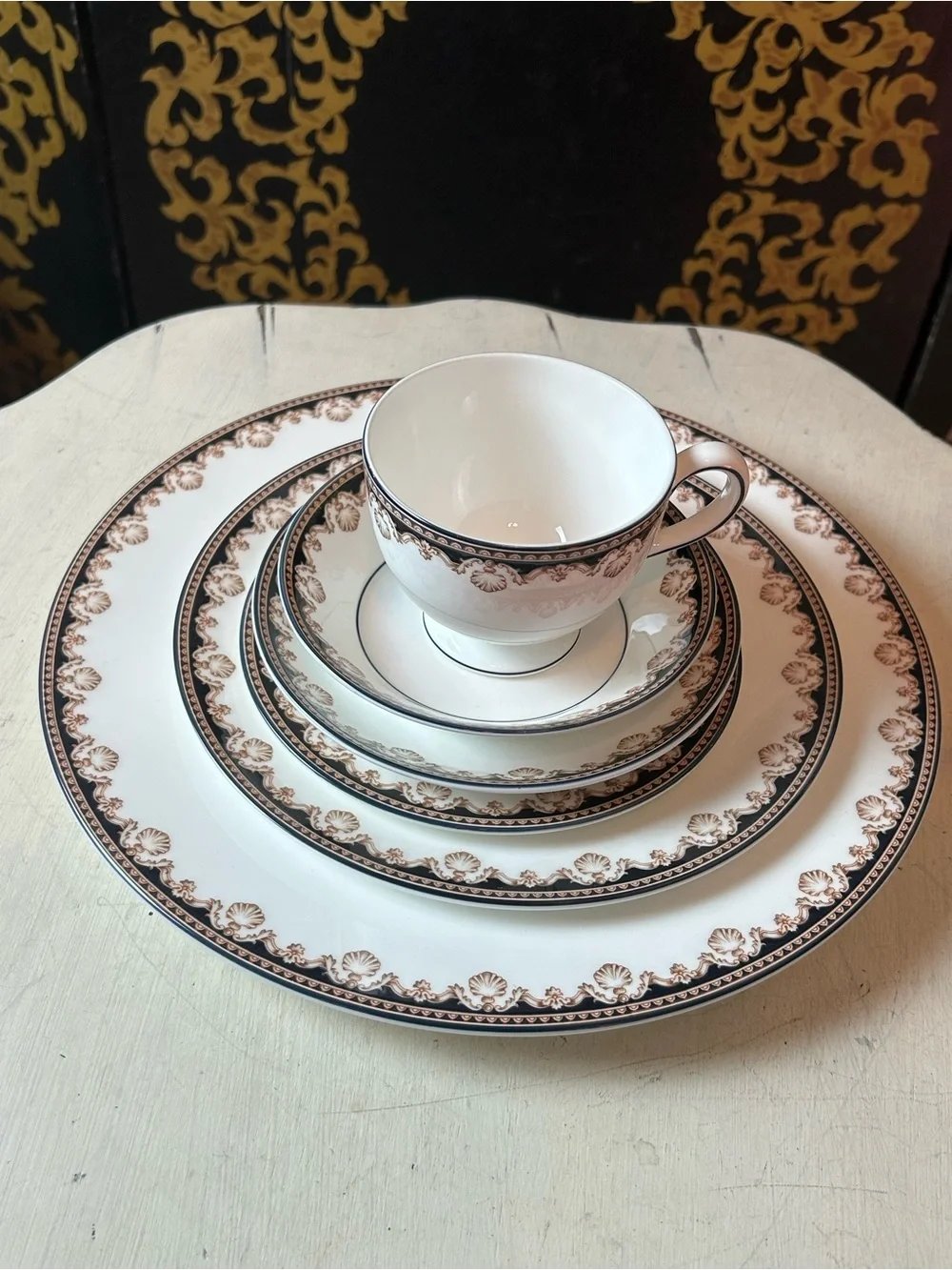 WEDGWOOD MEDICI R4588 Bone China 6 Piece Dinnerware Place Setting Plate Bowl Cup